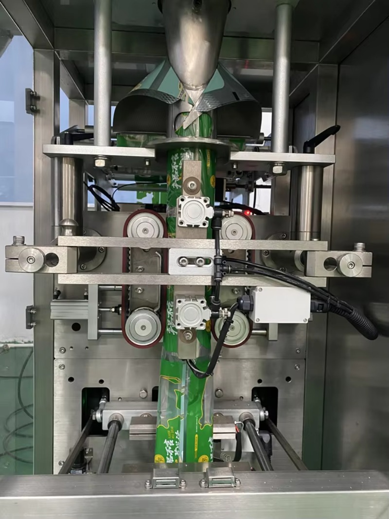 Vertikale Verpackungsmaschine  – Dry Food Snacks Bewertung und Preis